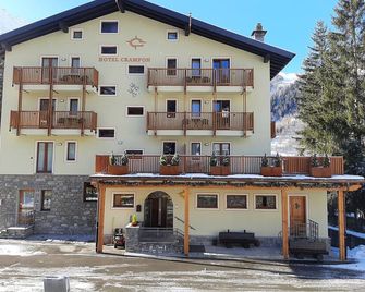 Hotel Crampon - Courmayeur - Edificio