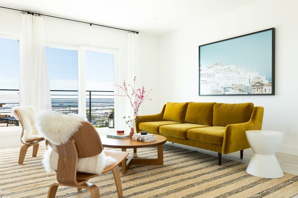 Avalon I by AvantStay | Contemporary San Diego Condo w/ Large Patio - سان دييغو - غرفة معيشة