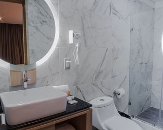 Hotel Kavia Monterrey - Monterrey