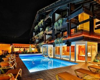 Hotel Pfeifer - Gaschurn - Pool