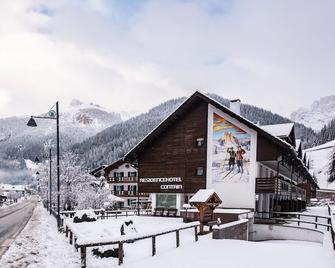 Residence Contrin - Canazei - Building