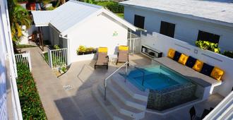 Villa Boscardi - Belize City - Balcony