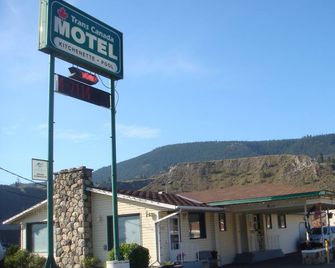 Trans Canada Motel - Kamloops - Outdoors view