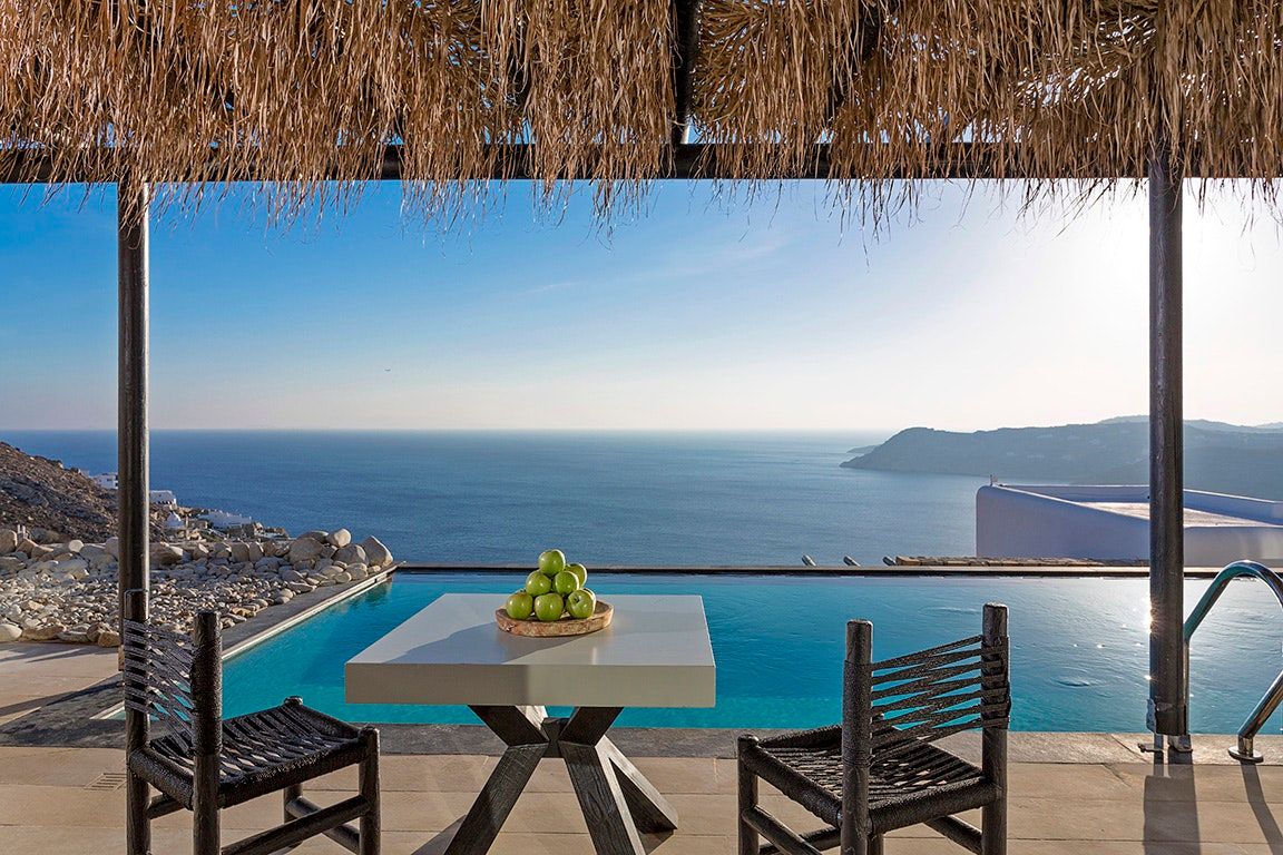 مايكونيان يوتوبيا آند شاتوه