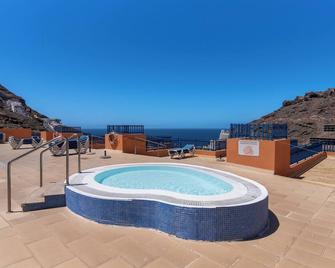 Home2Book Stunning Views Taurito, Terrace & Pool - Taurito - Piscina