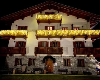 Residence Fior di Roccia - Campodolcino - Gebäude