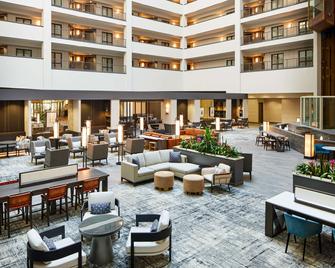 Hilton Charlotte Airport - Charlotte - Lobby