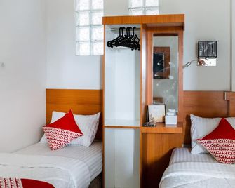 Hotel O Mandiri Guest House Syariah - Bukittinggi