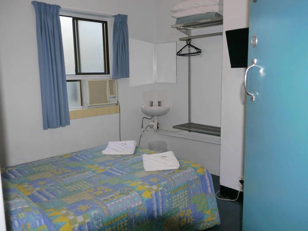 Acacia Inner City Inn