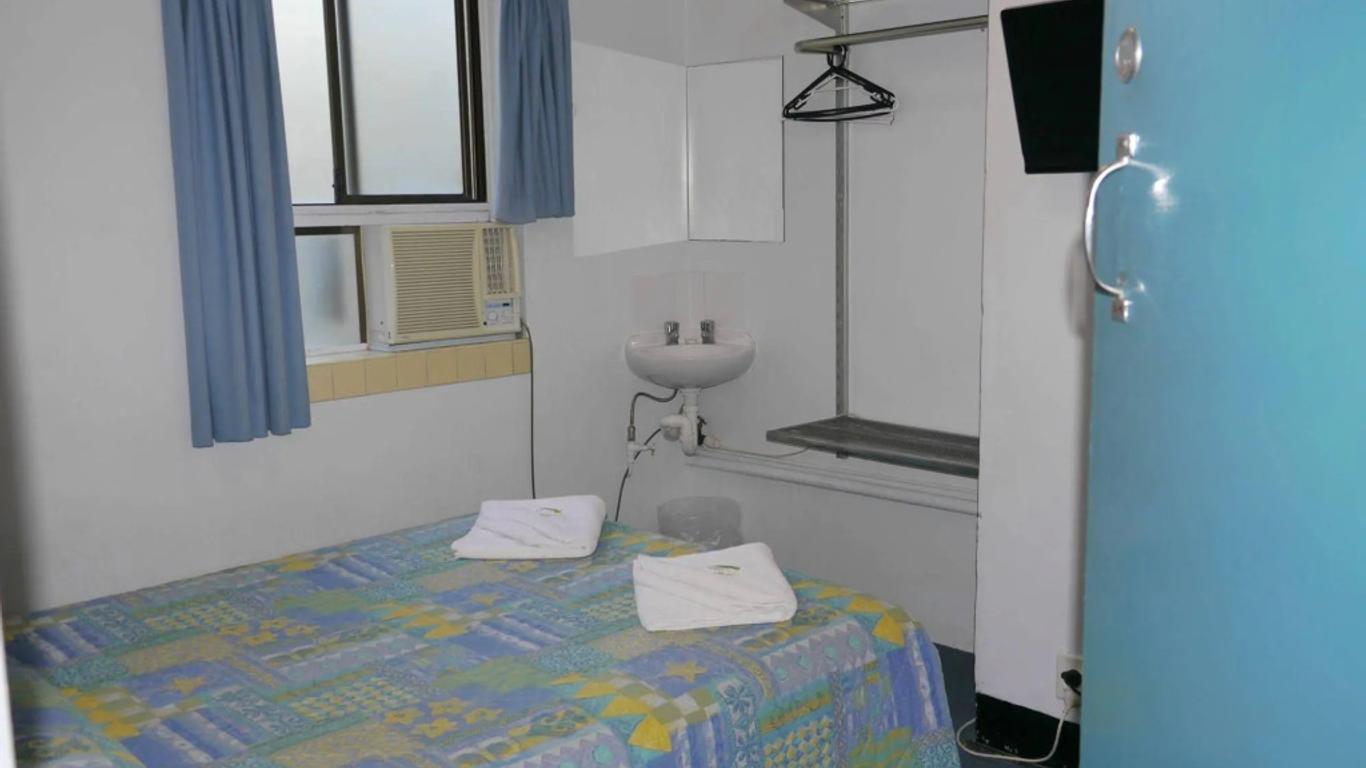 Acacia Inner City Inn