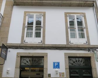 Deniké Grupo Atalaia - Santiago de Compostela - Building