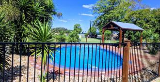 澳洲家園汽車旅館 - 瓦加瓦加 - 沃加沃加 - 游泳池
