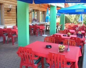 Zimmer Mamma Mia - Bürchen - Restaurante