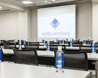 Mystays Shin Urayasu Conference Center - Urayasu - Meetingraum