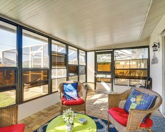 7 Mi to Beaches Pet-Friendly Cape Coral Home - Cape Coral - Balkon