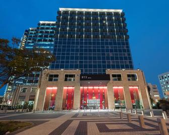 NYX תל אביב - תל אביב - בניין