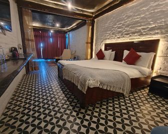 9 Bows - Mussoorie - Bedroom