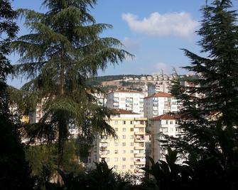Adelante El Destino - Adults Only - Hostel - Trabzon - Edifici