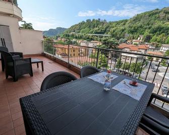 Spina Verde View - Como - Varanda