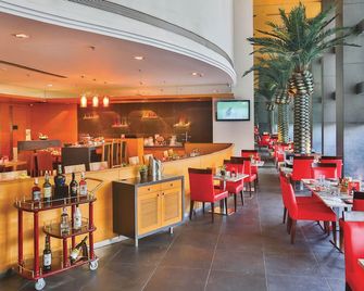 Park Inn by Radisson Navi Mumbai - Navi Mumbai - Bar