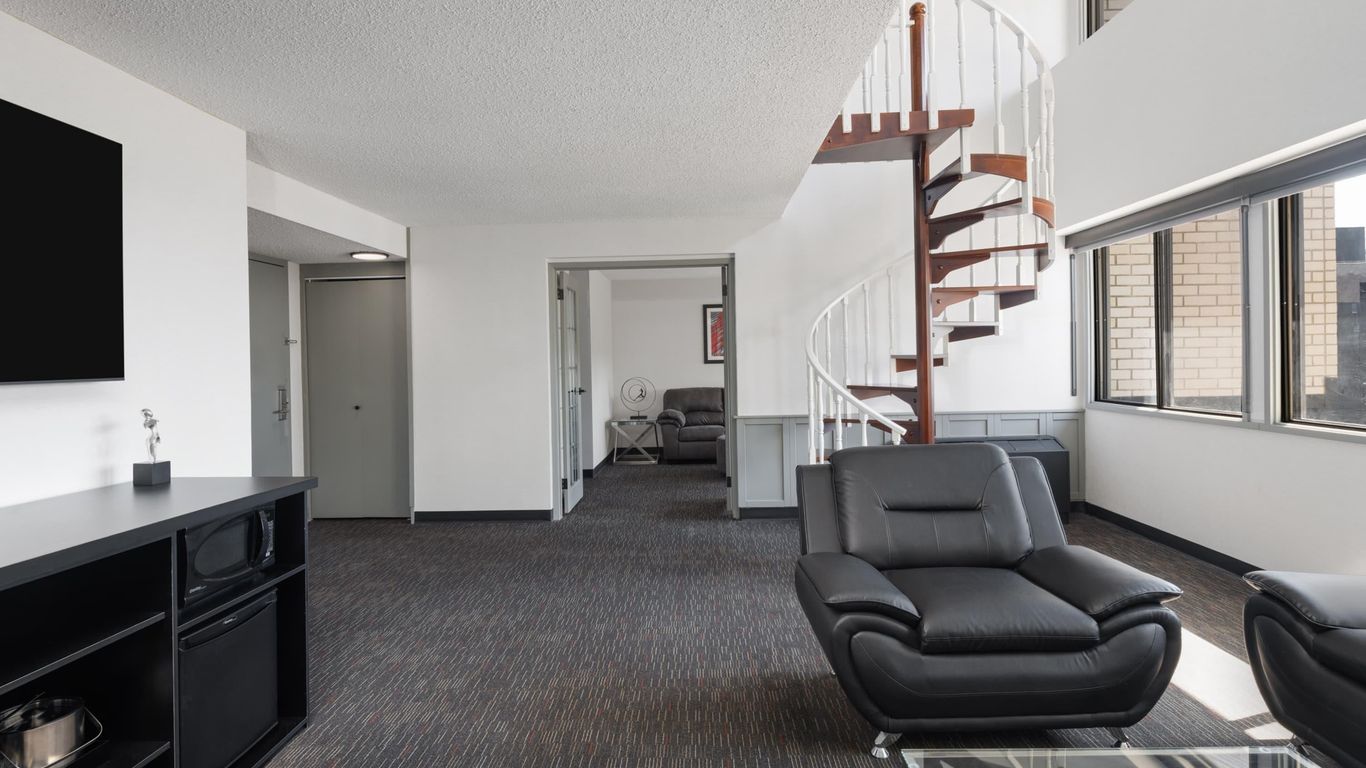 Ramada Plaza by Wyndham Regina Downtown