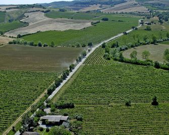Agriturismo Il Fienile - Montepulciano - Vista del exterior