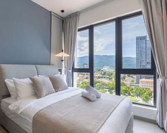 22 Macalisterz - George Town - Bedroom