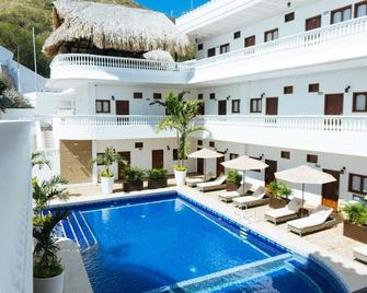 Hotel Benjamin - Taganga - Piscina