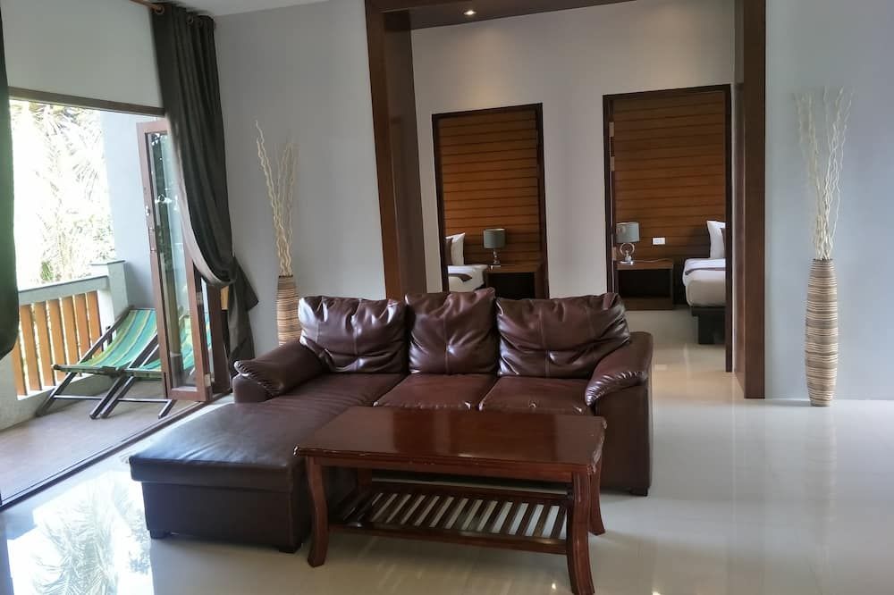 Lanta Intanin Resort - קו לנטה - סלון