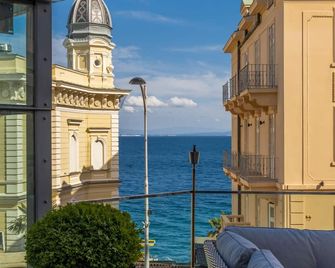 Astoria Hotel Opatija - Opatija - Balcony