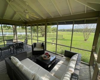 The Lakeview Suite at Moon Lake Farm- 2nd story deck overlooking the lake - Belden - Innenhof