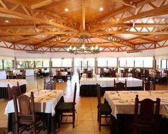 Hotel Cabanas Del Parque - Oberá - Restaurant