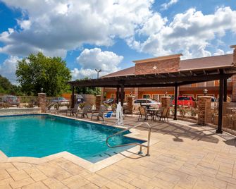Super 8 by Wyndham Houston Northwest Cypress - Cypress - Bazén