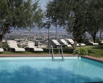 Il Poggio dei Pettirossi - Montefalco - Piscina