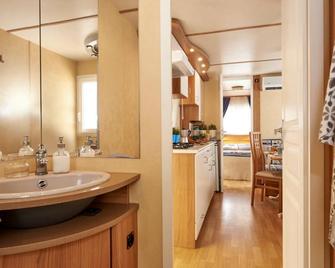 Baia Domizia Camping Village - Baia Domizia