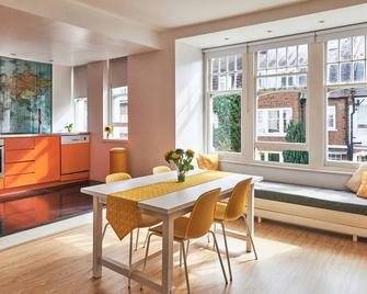 Beautiful, Large Apartment,Close To Attractions - London - Dining room