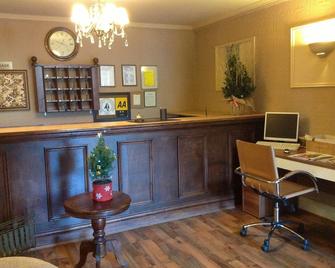 Balmoral Lodge Hotel - Southport - Front desk