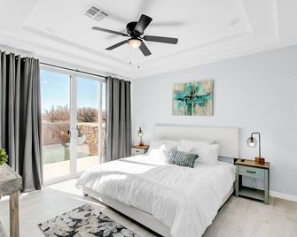 Brand New, I-10/Sundland, Great For Long Term Stays - Sunland Park - Bedroom