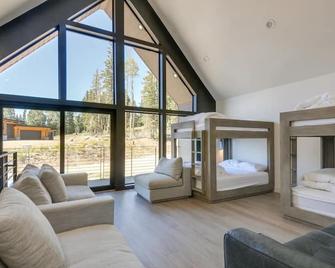 Alpine Mountain Escape - Beaver - Living room