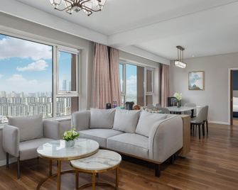 Holiday Inn Express Yinchuan Downtown By IHG - יינצ'ואן - סלון