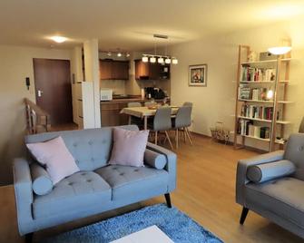 Ferienwohnung Am Strandbad - Überlingen - Obývací pokoj
