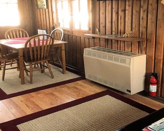 Affordable, Lake Front Log Cabin - Cabin 3 - West Branch - Dining room