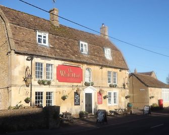 The White Hart - Beanacre - Edificio