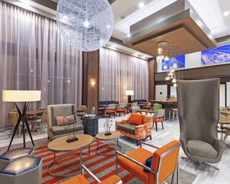 هامبتون إن آند سويتس هيوستون-بوش إنتركونتيننتال برت - هيوستن - ردهة