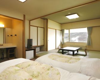Manza Hotel Juraku - Tsumagoi - Bedroom