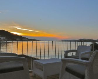 Zena Hotel Bodrum - Güvercinlik - Balkon