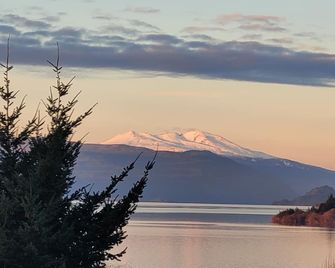 Hotel Hosteria Entre Lagos - Puyehue - Außenansicht