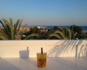 Solvi Hotel - Adults Only - Vilanova i la Geltrú - Balcon