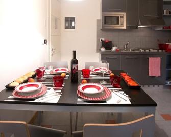 Lacroma Aparthotel - Grado - Dining room