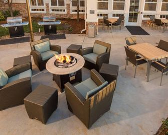 Residence Inn by Marriott Wichita East at Plazzio - וויצי'טה - פטיו